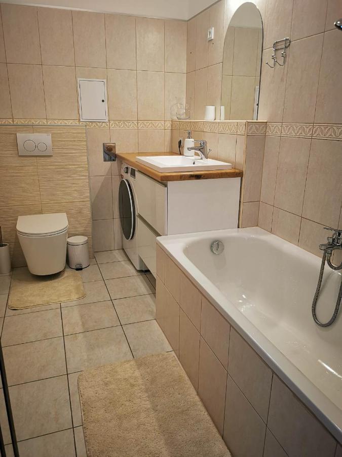 Panorama Gold Wellness Apartman Siófok Eksteriør billede