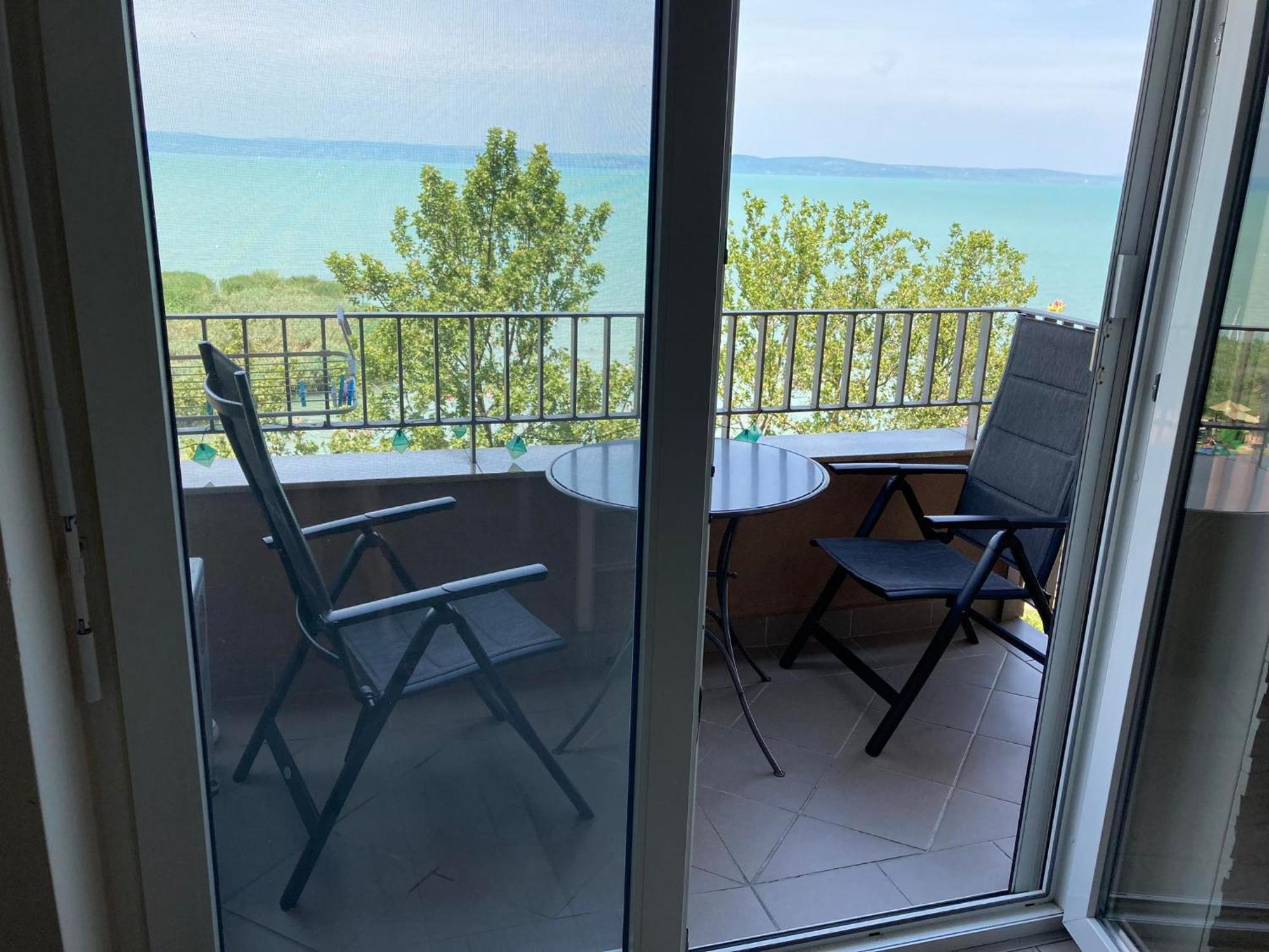 Panorama Gold Wellness Apartman Siófok Eksteriør billede