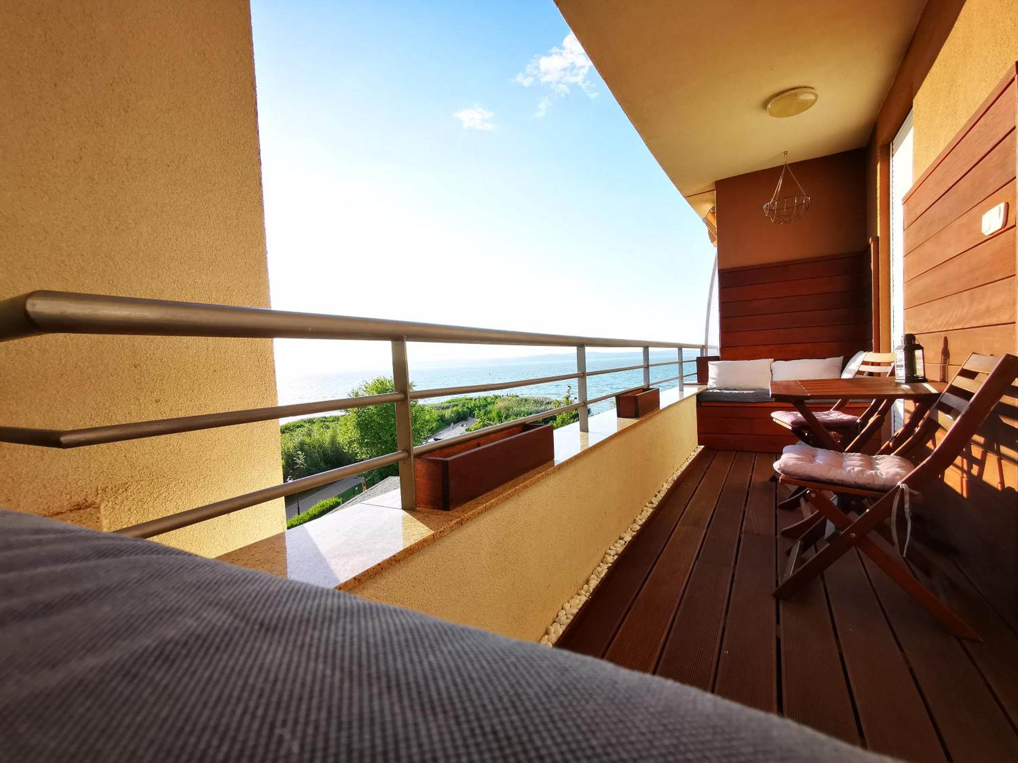 Panorama Gold Wellness Apartman Siófok Eksteriør billede