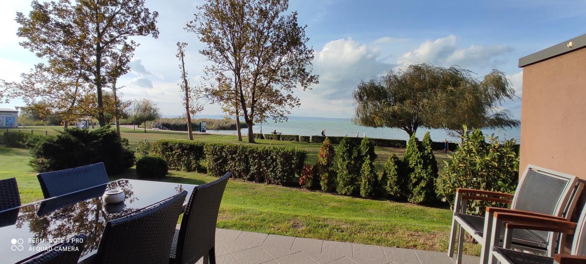 Panorama Gold Wellness Apartman Siófok Eksteriør billede