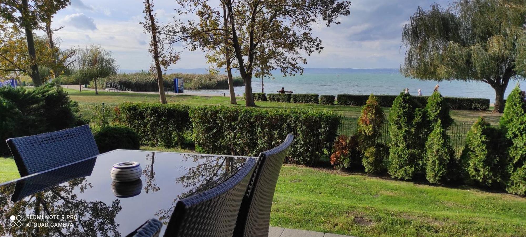 Panorama Gold Wellness Apartman Siófok Eksteriør billede